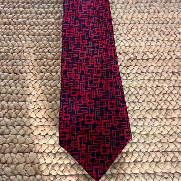 GUCCI Classic Designer Logo Tie 100% Silk Made in Italy - Picture 2 of 6